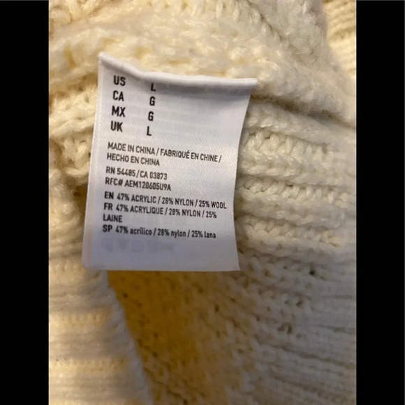 American Eagle Cream Sweater Mock Neck - Picture 5 of 7